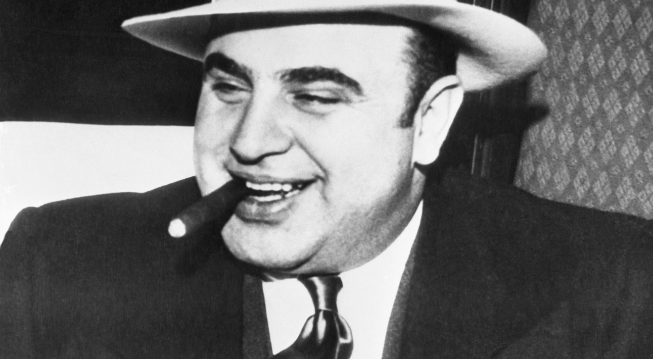 Kieszonkowy zegarek Ala Capone sprzedany na aukcji za prawie milion złotych