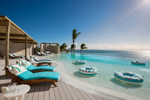 Luksusowe hotele z plażą - Time + Tide Miavana / materiały prasowe