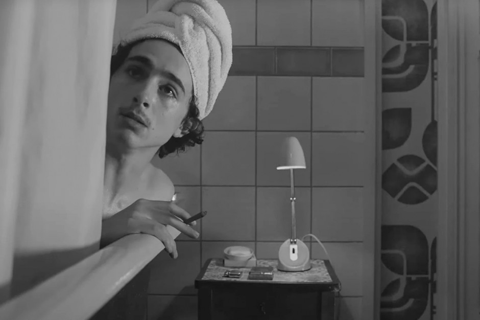 Jak często brać kąpiel? / Timothée Chalamet’s w filmie "Francuski Kurier z Liberty, Kansas Evening Sun" Wesa Andersona