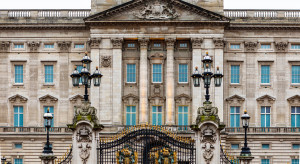 Pałac Buckingham jest najdroższym domem na świecie/ fot. Hulki Okan Tabak, Unsplash