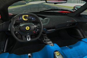 Ferrari Daytona SP3 - minimalistyczne wnętrze/fot.Ferrari