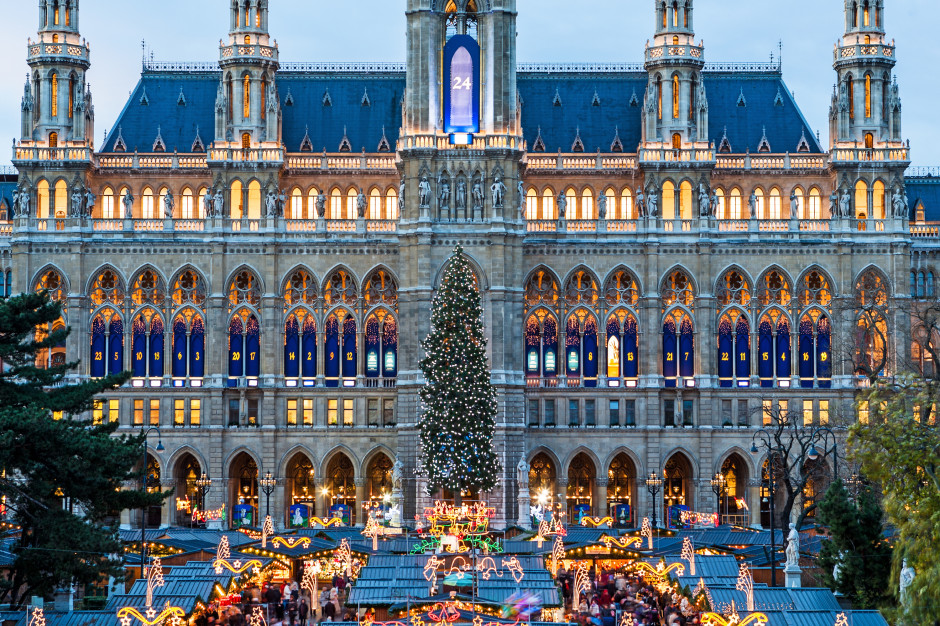 Jarmark świąteczny w Wiedniu / Shutterstock