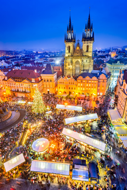 Jarmark świąteczny w Pradze / Shutterstock