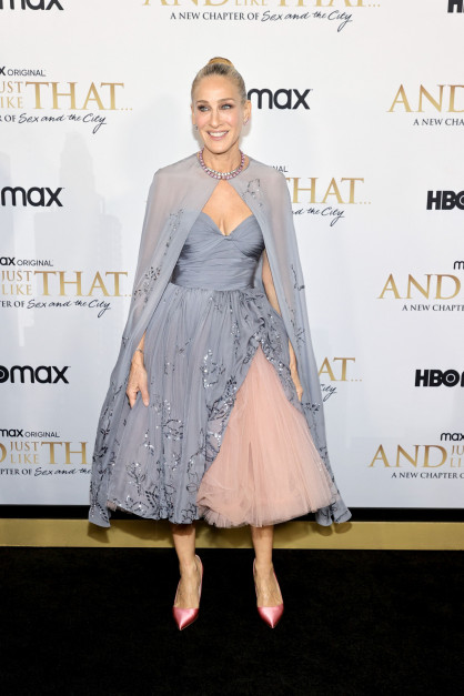 Suknia Oscara de la Renty trafiła na aukcję charytatywną / Getty Images