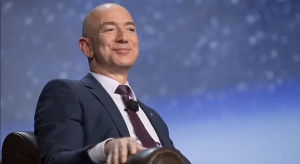 Jeff Bezos wsparł Fundację Biblioteki Publicznej DC/fot. YouTube, CNBC