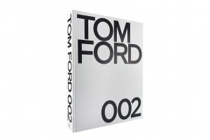 PREZENT DLA NIEJ - Książka "Tom Ford 002" - 499 zł / Bookoff.pl