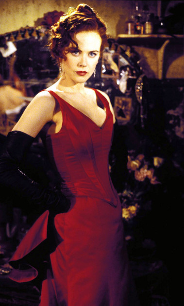 Nicole Kidman w czerwonej sukni / kadr z filmu 