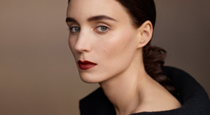 Rooney Mara zagra Audrey Hepburn / materiały prasowe Givenchy