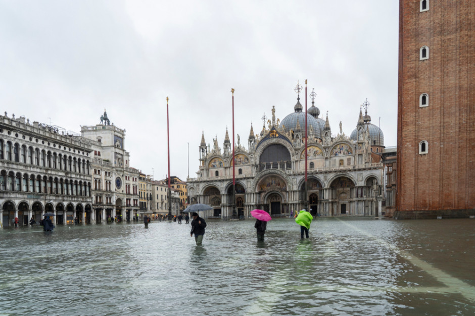 Podtopiony plac św. Marka w Wenecji/fot. Shutterstock