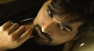 Humayun Saeed jako Dr. Hasnat Khan w 5. sezonie "The Crown" / Instagram @HumayunSaeed