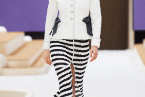 Chanel haute couture wiosna-lato 2022 - LOOK 18/ materiały prasowe Chanel 