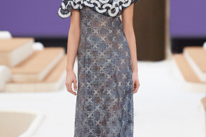 Chanel haute couture wiosna-lato 2022 - LOOK 24/ materiały prasowe Chanel 