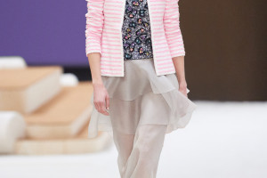 Chanel haute couture wiosna-lato 2022 - LOOK 26/ materiały prasowe Chanel 