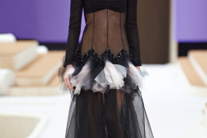 Chanel haute couture wiosna-lato 2022 - LOOK 29/ materiały prasowe Chanel 