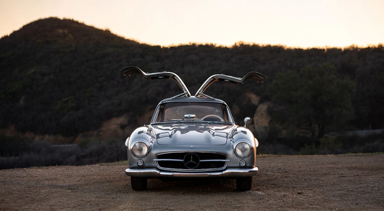 Mercedes gullwing z 1955 r. bije rekord na aukcji. To najdroższy egzemplarz tego modelu w historii