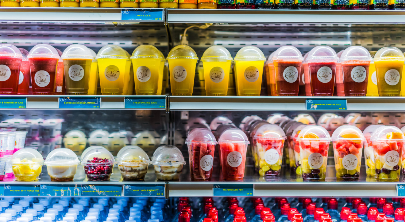 Plastikowe opakowania na żywność przyczyniają się do otyłości? Nowe badania są jednoznaczne