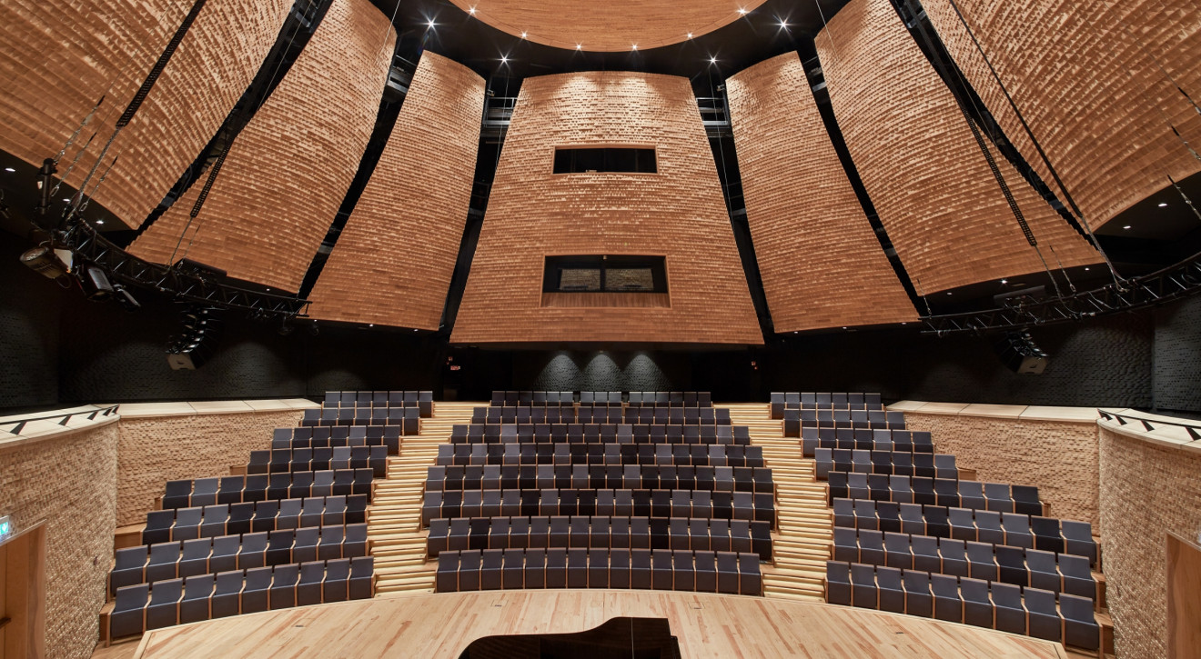 Sala koncertowa Zespołu Państwowych Szkół Muzycznych Nr 1 w Warszawie/fot. facebook.com/koniorstudio Najlepsze sale koncertowe. Polski projekt doceniony w prestiżowym konkursie architektonicznym