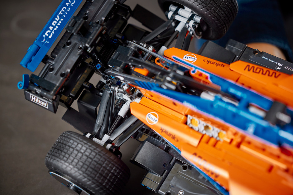 Zestaw LEGO Technic McLaren Formula 1, tył bolidu/fot. mat. prasowe