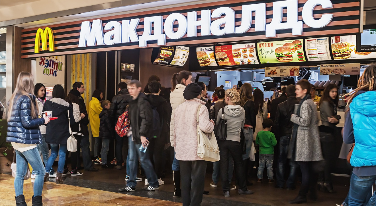 Władze Moskwy przeznaczą 500 mln rubli, by zastąpić restauracje McDonald’s lokalnymi sieciami fast food