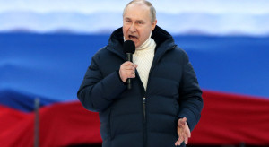 Władimir Putin na wiecu w Moskwie w kurtce Loro Piana / Getty Images