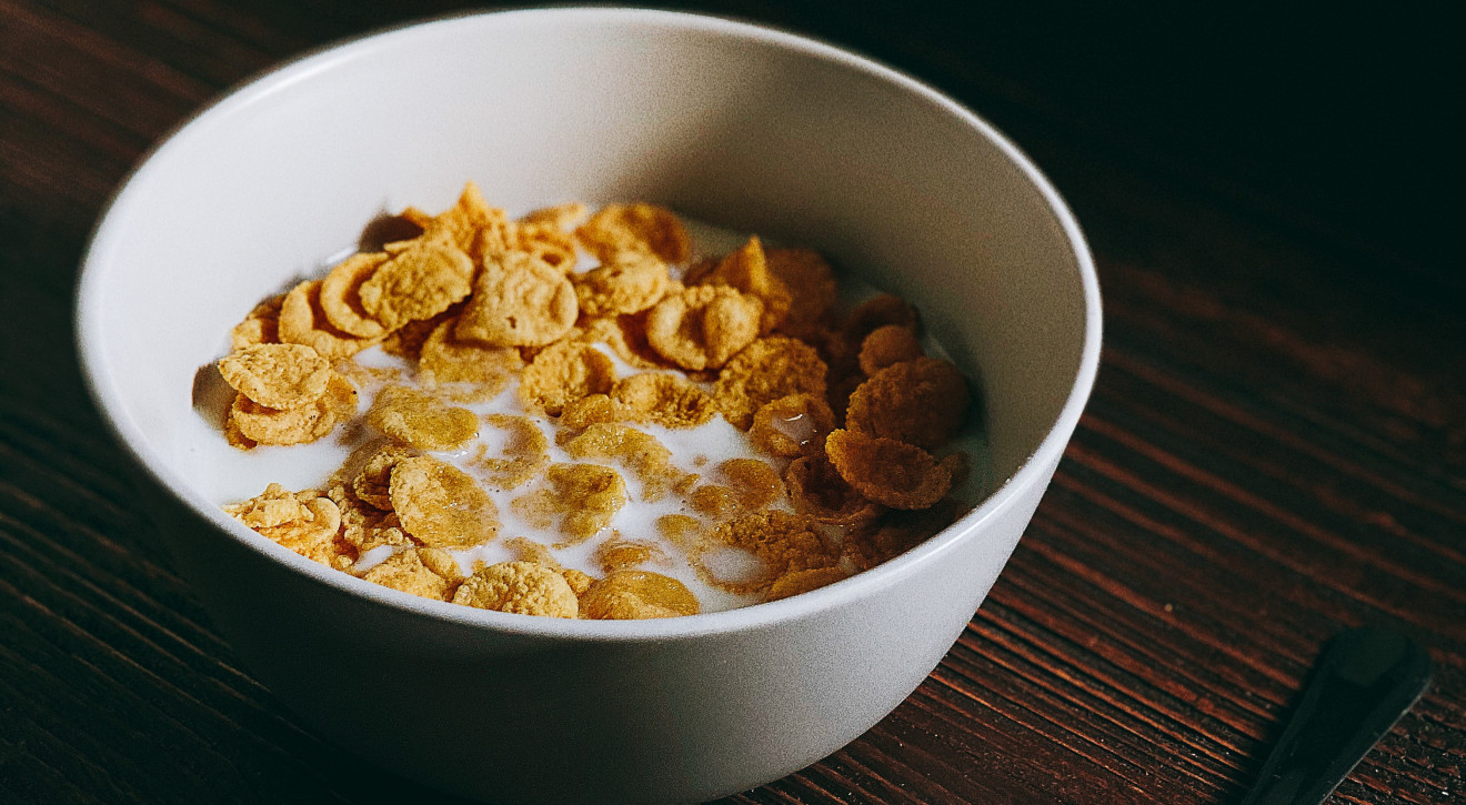 Dlaczego jesz wciąż te same, nudne śniadania? Naukowcy znają odpowiedź!