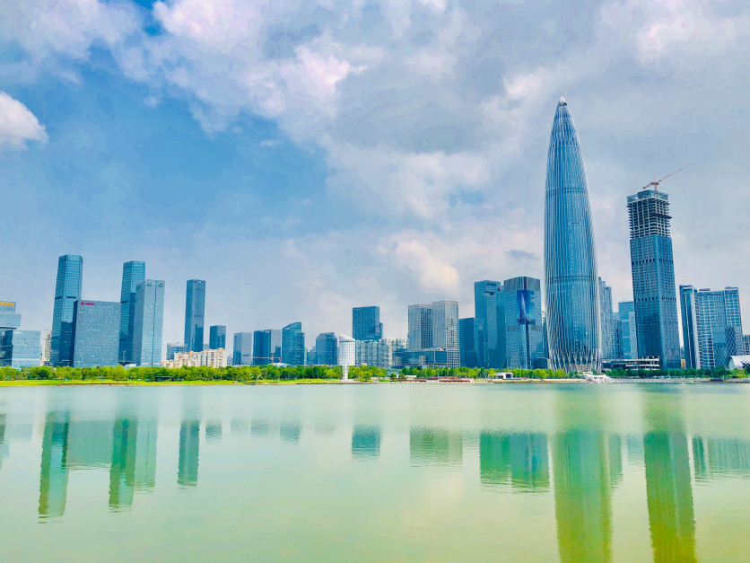 Shenzhen / Brenda Tong z Unsplash
