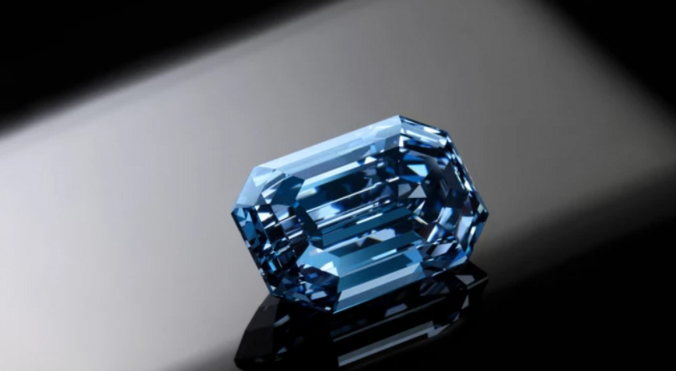 Sprzedano jeden z najrzadszych diamentów na świecie. Tajemniczy nabywca zapłacił 10 mln dolarów więcej niż przewidywano