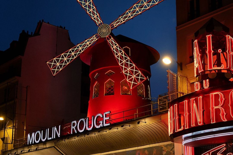 Moulin Rogue łączy siły z Airbnb w wyjątkowym projekcie / AIRBNB