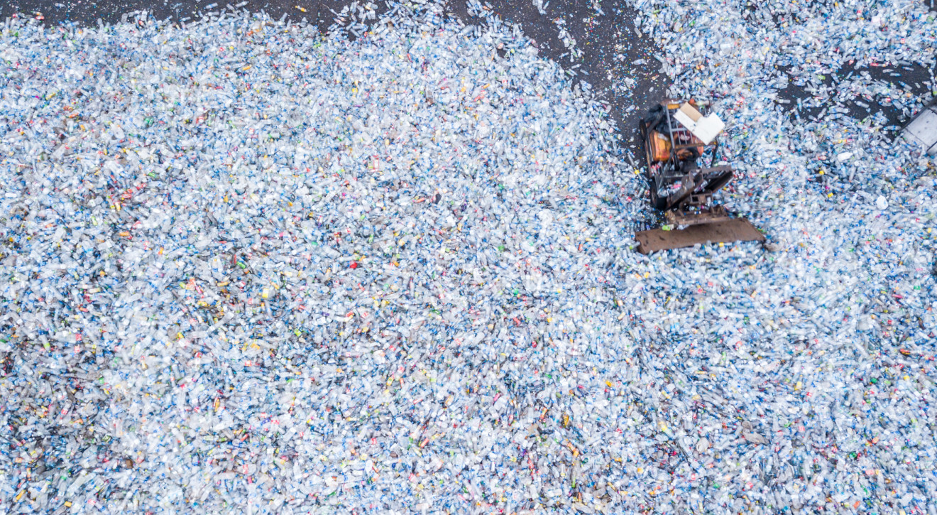 Recykling plastiku „nie działa i nigdy nie będzie działać”. Nowy raport nie pozostawia złudzeń