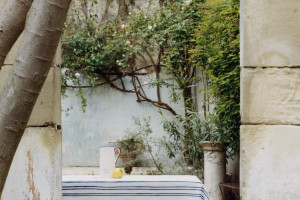 Zara Home x Picasso - lniany obrus w paski / materiały prasowe 