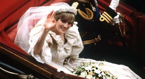 Ślubna tiara księżnej Diany na wystawie Sotheby's po raz pierwszy od dziesięcioleci / Getty Images