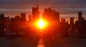 Manhattanhege -  najpiękniejszy zachód słońca w Nowym Jorku / Getty Images