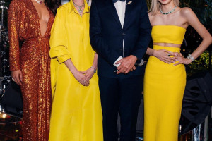 Anne Hathaway, Priyanka Chopra, Jean-Christophe Babin i Lalisa Manoban na evencie Bulgari w Paryżu / Instagram @Bulgari