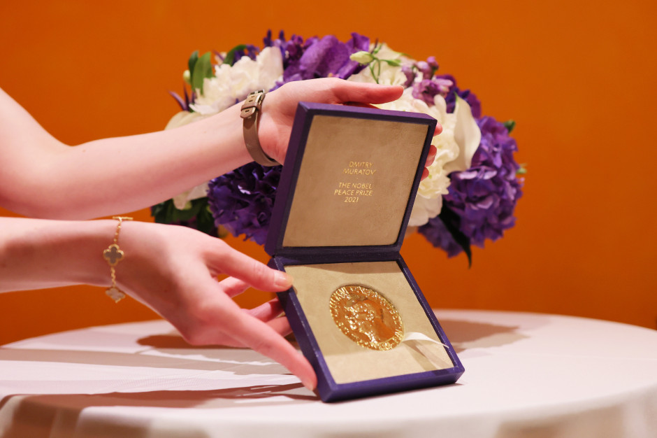 Pokojowa Nagroda Nobla Dmitrija Muratowa sprzedana za 100 mln dolarów! / Getty Images 