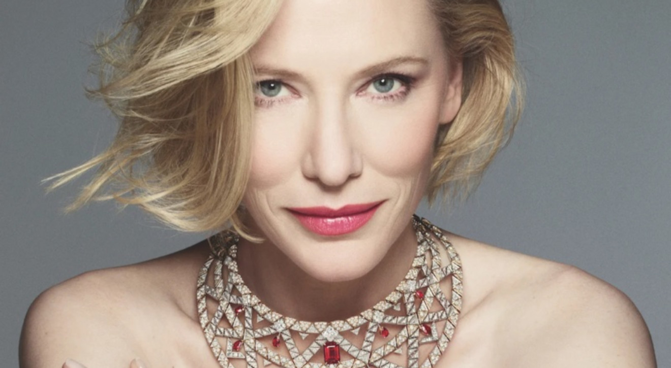 Cate Blanchett nową twarzą Louis Vuitton. Hipnotyzująca ikona a na jej szyi klejnoty warte fortunę
