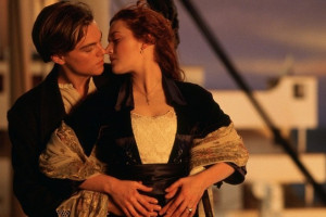 "Titanic" powraca do kin z okazji 25-lecia premiery / kadr z filmu