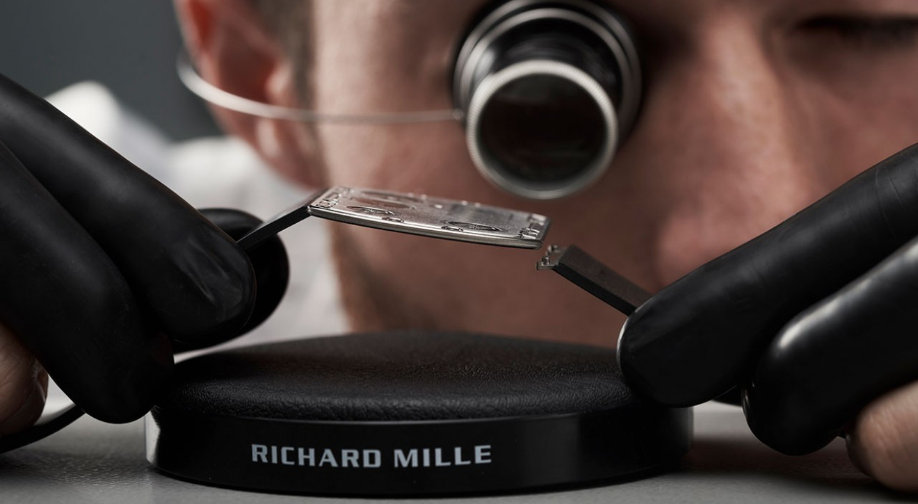Richard Mille i Ferrari stworzyli najcieńszy zegarek świata. Jego cena poważnie uszczupli każdy budżet