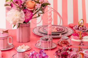 Luksusowa porcelana Swarovski & Rosenthal - SIGNUM - odcień różowy / materiały prasowe 