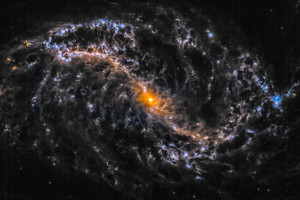 Gwiezdny pył galaktyki NGC 628 sfotografowany przez teleskop Jamesa Webba, fot. NASA/ESA/CSA/STScI/Judy Schmidt, Flickr
