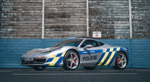 Czeska policja skonfiskowała Ferrari 458 Italia, fot. Twitter