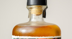 Luksusowe alkohole. Rum prześcignął whisky pod względem poziomu rocznej sprzedaży! / Shutterstock