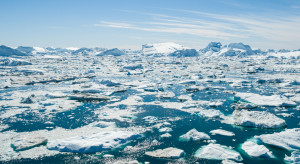 Kryzys klimatyczny. Grenlandia topnieje w zastraszającym tempie, fot. Shutterstock