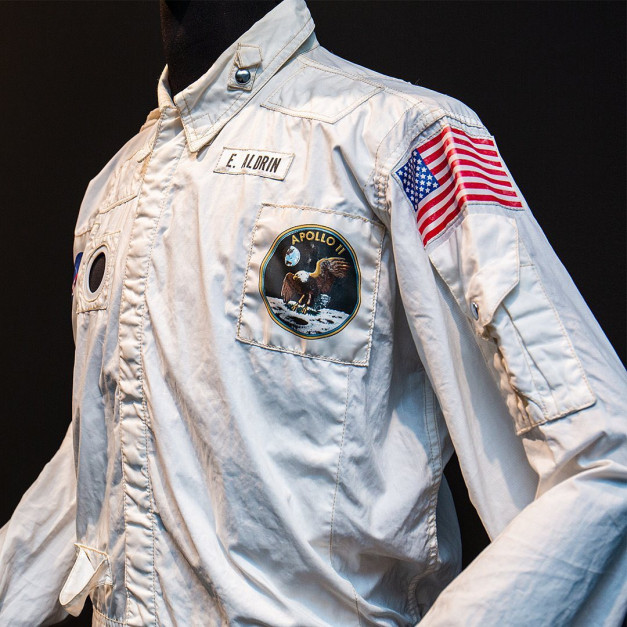 Kurtka, którą Bazz Aldrin nosił na pokładzie Apollo 11, sprzedana za rekordową sumę / Sotheby's