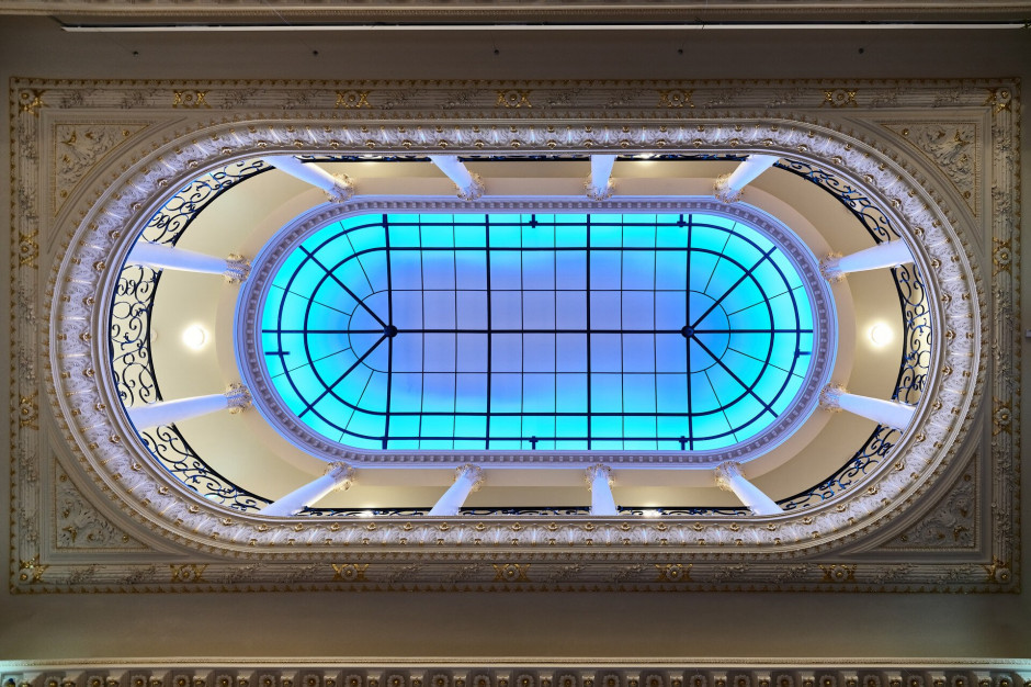 Dachowy świetlik w hotelowym lobby, fot. Hotel Altus