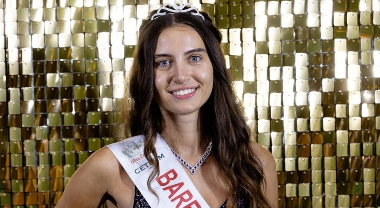 MISS ANGLII 2022: Melisa Raouf zawalczy o tytuł, prezentując się bez makijażu jako pierwsza w historii konkursu