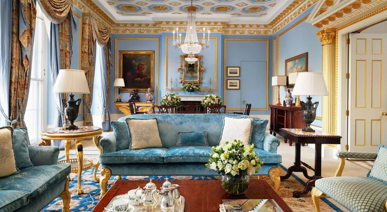 Luksusowe hotele. Oto 20 najlepszych apartamentów na świecie. Numer 1 wygląda jak wnętrze Pałacu Buckingham!