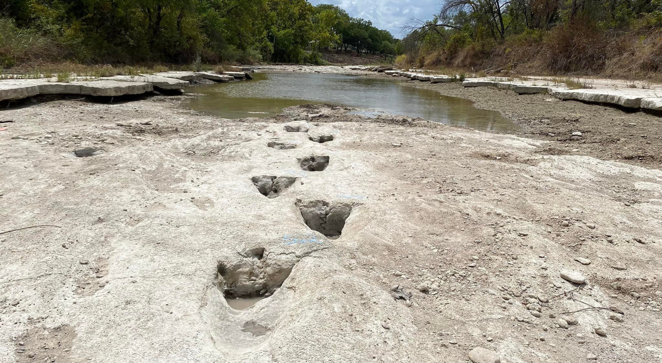 Ślady dinozaurów, 600-letnie posągi Buddy, most Nerona i inne zatopione skarby, które odkryła susza na świecie
