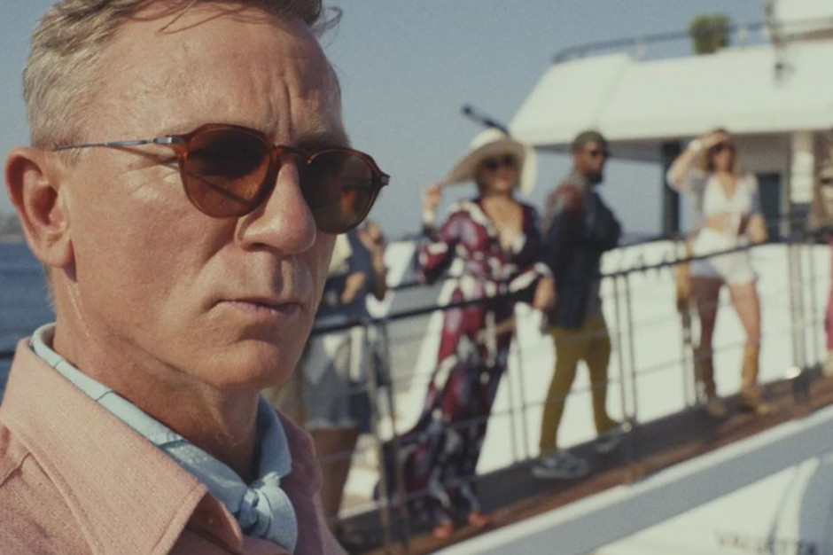Daniel Craig powraca jako detektyw Benoit Blanc w filmie "Glass Onion: A Knives Out Mystery", fot. @knivesout