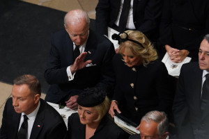 Prezydenta USA Joe Biden i pierwsza dama USA Jil Biden a także prezydent Polski Andrzej Duda i pierwsza dama Polski Agata Duda na uroczystościach pogrzebowych Elżbiety II / PAP
