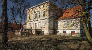 XIX-wieczny Pałac Obiszów szuka nowego właściciela / Sławomir Milejski - Wikimedia Commons